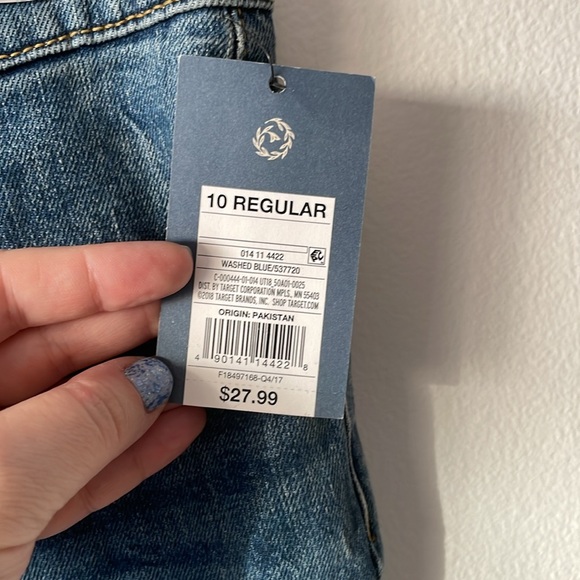NWT!! UNIVERSAL THREAD // high rise + straight leg jeans // medium blue // soft - Picture 3 of 15